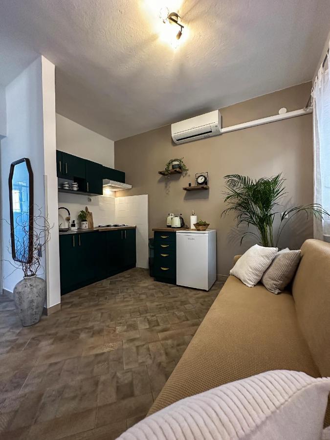 Apartments Dent Umag Exterior photo